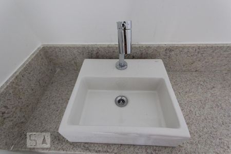 Lavabo de apartamento à venda com 2 quartos, 102m² em Barra da Tijuca, Rio de Janeiro