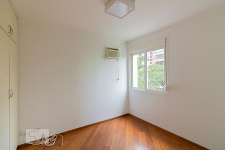 Suíte de apartamento para alugar com 3 quartos, 96m² em Vila Nova Conceição, São Paulo
