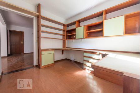Escritório de apartamento para alugar com 3 quartos, 160m² em Setor Oeste, Goiânia