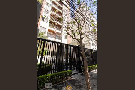 Studio à venda com 46m², 1 quarto e 1 vaga Studio à venda com 46m², 1 quarto e 1 vagaFachada