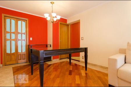 Sala de apartamento para alugar com 2 quartos, 83m² em Vila Gilda, Santo André