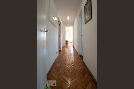 Corredor de apartamento à venda com 3 quartos, 90m² em Glória, Rio de Janeiro