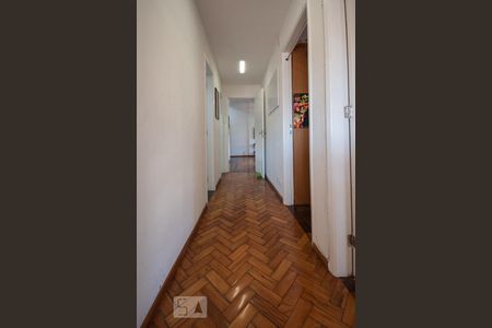 Corredor de apartamento à venda com 3 quartos, 90m² em Glória, Rio de Janeiro