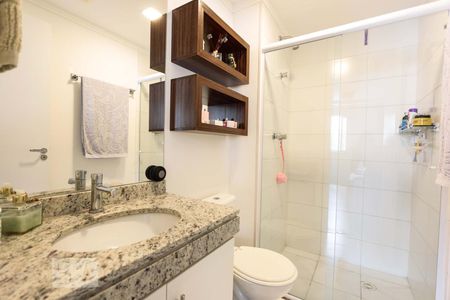 Banheiro de apartamento à venda com 2 quartos, 73m² em Vila Andrade, São Paulo