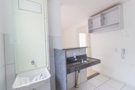 Cozinha e área de serviço de apartamento à venda com 2 quartos, 44m² em Betânia, Belo Horizonte