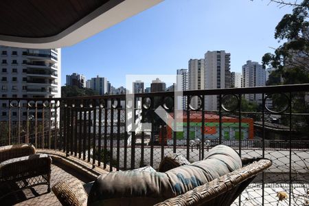 Varanda de apartamento à venda com 4 quartos, 185m² em Vila Andrade, São Paulo