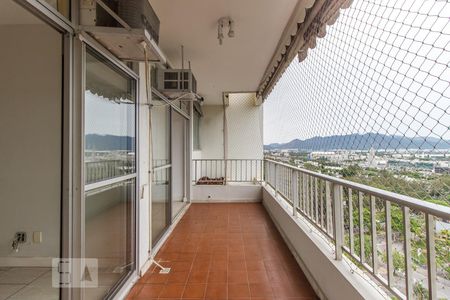 Varanda de apartamento para alugar com 1 quarto, 70m² em Barra da Tijuca, Rio de Janeiro