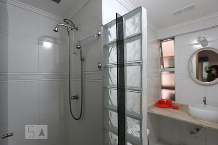 banheiro de apartamento à venda com 3 quartos, 80m² em Jardim Londrina, São Paulo