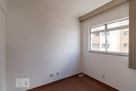 Quarto 1 de apartamento para alugar com 3 quartos, 116m² em Ouro Preto, Belo Horizonte