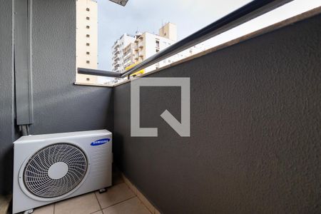 Sacada de apartamento à venda com 1 quarto, 58m² em Cambuí, Campinas