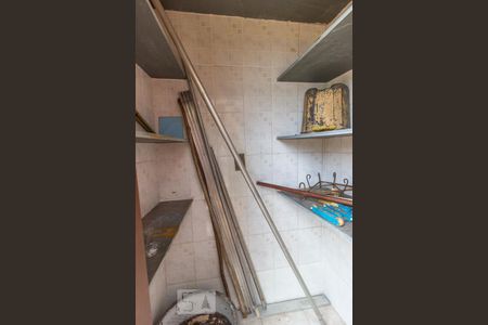 Quarto deposito de casa à venda com 3 quartos, 302m² em Santa Lúcia, Belo Horizonte