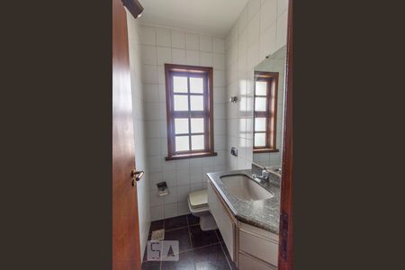 Banheiro suíte de casa à venda com 3 quartos, 302m² em Santa Lúcia, Belo Horizonte