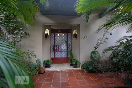 Porta de Entrada de casa à venda com 3 quartos, 350m² em Sumaré, São Paulo