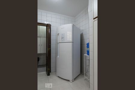 1o. Andar - Cozinha (Geladeira) de casa de condomínio para alugar com 2 quartos, 120m² em Vila Mariana, São Paulo