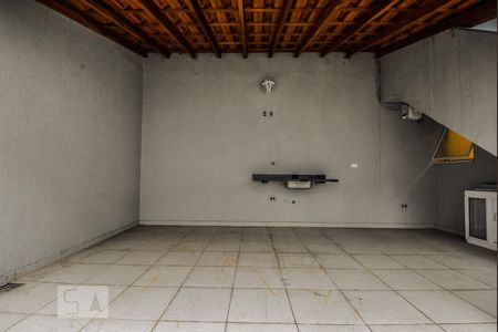 Área Externa de casa para alugar com 3 quartos, 250m² em Parque Colonial, São Paulo