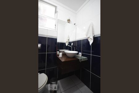Banheiro de apartamento à venda com 3 quartos, 110m² em Vila Suzana, São Paulo