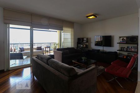 Sala de Estar de apartamento à venda com 4 quartos, 213m² em Sumaré, São Paulo