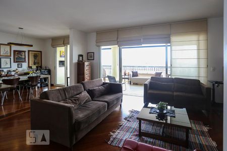 Sala de Estar de apartamento à venda com 4 quartos, 213m² em Sumaré, São Paulo