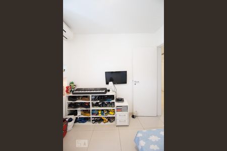 Quarto 1 de apartamento para alugar com 2 quartos, 63m² em Tijuca, Rio de Janeiro