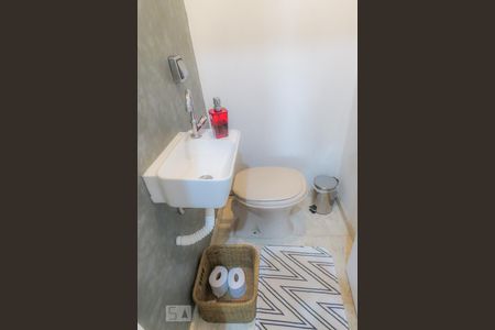 Lavabo  de apartamento à venda com 4 quartos, 145m² em Moema, São Paulo