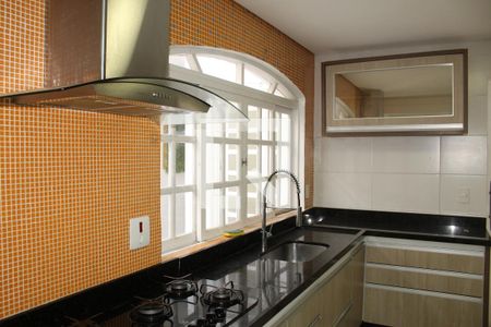 Cozinha de casa à venda com 3 quartos, 350m² em Vila Anglo Brasileira, São Paulo