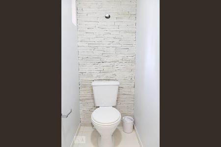 Lavabo de apartamento à venda com 3 quartos, 130m² em Santa Teresinha, São Paulo