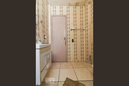 Banheiro de apartamento para alugar com 3 quartos, 100m² em Coração Eucarístico, Belo Horizonte