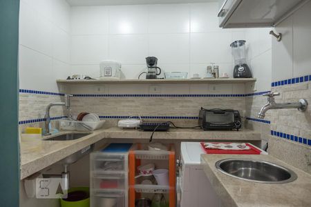 Cozinha e área de serviço de kitnet/studio para alugar com 1 quarto, 35m² em Centro, Rio de Janeiro