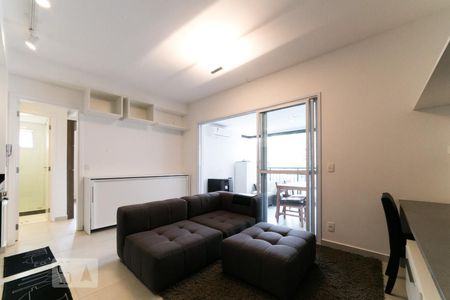 Sala de apartamento para alugar com 1 quarto, 55m² em Vila Cordeiro, São Paulo