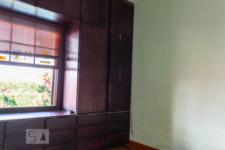 Quarto de casa para alugar com 3 quartos, 300m² em Vila Nova Caledônia, São Paulo