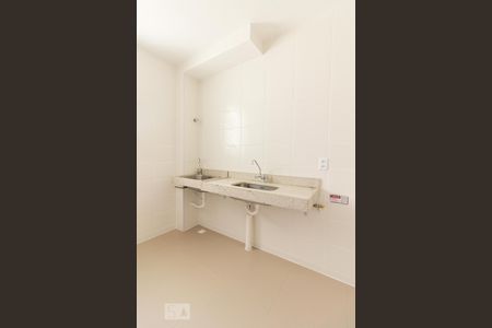 Cozinha de apartamento à venda com 2 quartos, 47m² em Conjunto Helena Antipoff, Belo Horizonte