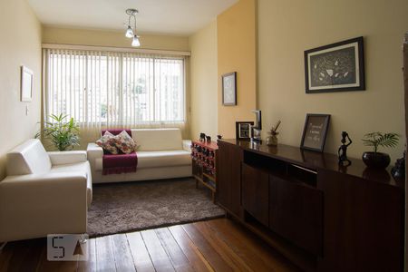 Sala  de apartamento para alugar com 3 quartos, 90m² em Santo Antônio, Belo Horizonte