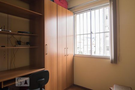 
Quarto de apartamento para alugar com 3 quartos, 90m² em Santo Antônio, Belo Horizonte