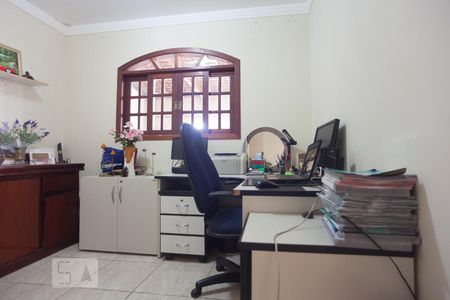 Escritório de casa à venda com 4 quartos, 200m² em Parque Imperador, Campinas