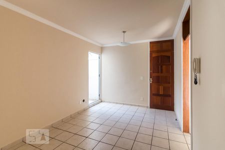 Sala de apartamento para alugar com 3 quartos, 70m² em Castelo, Belo Horizonte