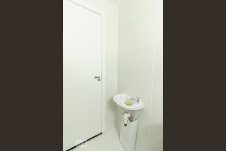 Banheiro Social de apartamento para alugar com 2 quartos, 42m² em Santa Amélia, Belo Horizonte