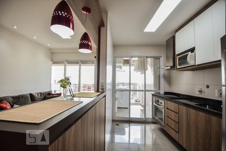 Cozinha de apartamento para alugar com 1 quarto, 50m² em Vila Gertrudes, São Paulo