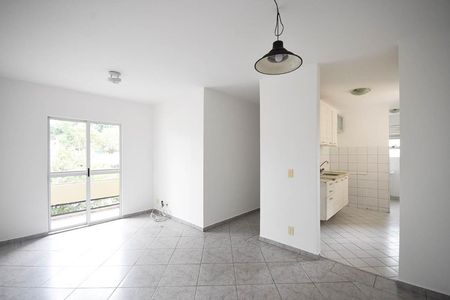 Sala de apartamento para alugar com 2 quartos, 57m² em Vila Suzana, São Paulo