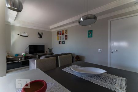 Sala de apartamento à venda com 2 quartos, 52m² em Vila Eldízia, Santo André