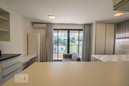 Sala de kitnet/studio para alugar com 1 quarto, 36m² em Campo Belo, São Paulo