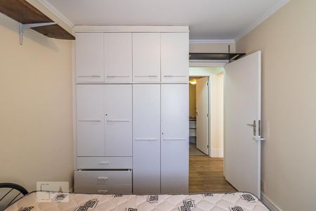 Quarto 1 de apartamento para alugar com 2 quartos, 95m² em Alphaville Industrial, Barueri