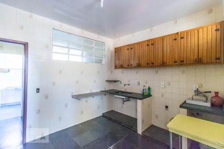 Cozinha de casa à venda com 4 quartos, 200m² em Palmeiras, Belo Horizonte