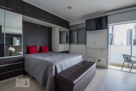 Quarto de kitnet/studio para alugar com 1 quarto, 33m² em Santo Amaro, São Paulo