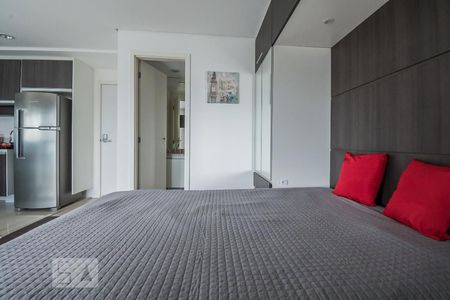 Quarto de kitnet/studio para alugar com 1 quarto, 33m² em Santo Amaro, São Paulo