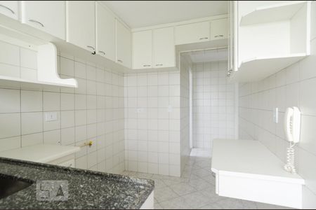 Cozinha de apartamento para alugar com 1 quarto, 50m² em Nova Petrópolis, São Bernardo do Campo