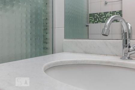 Banheiro de apartamento para alugar com 3 quartos, 70m² em Saúde, São Paulo