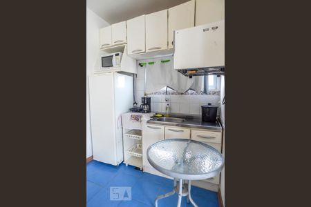 Cozinha de kitnet/studio à venda com 1 quarto, 30m² em Tristeza, Porto Alegre