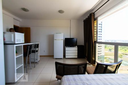 Cozinha/Sala/Quarto de kitnet/studio para alugar com 1 quarto, 33m² em Sul (águas Claras), Brasília