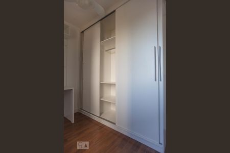 Quarto de apartamento à venda com 2 quartos, 90m² em Mansões Santo Antônio, Campinas