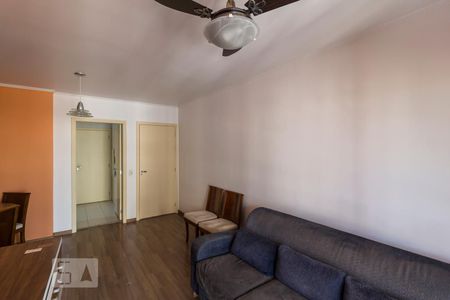 Sala de apartamento para alugar com 3 quartos, 93m² em Vila Ipojuca, São Paulo